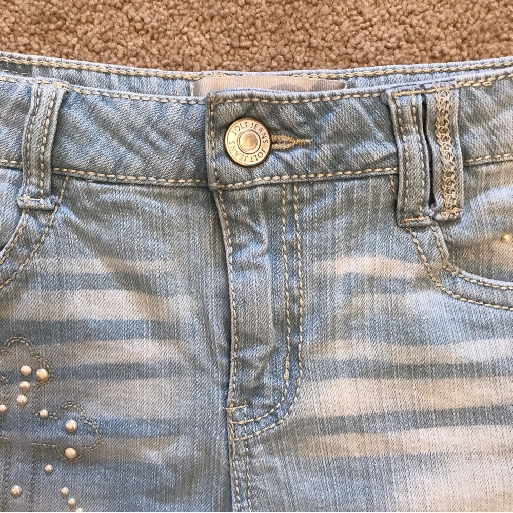 Jolt Distressed Denim Shorts Size 9 Light Blue Pearl Detail Embroidered Cross - Picture 5 of 14